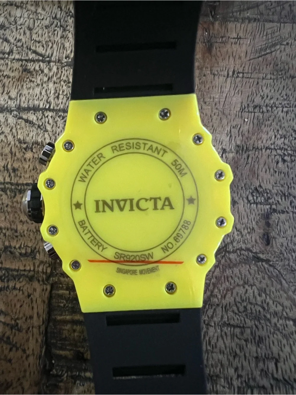 Invicta racing valyron